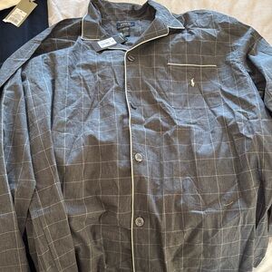 Men’s sleepwear top